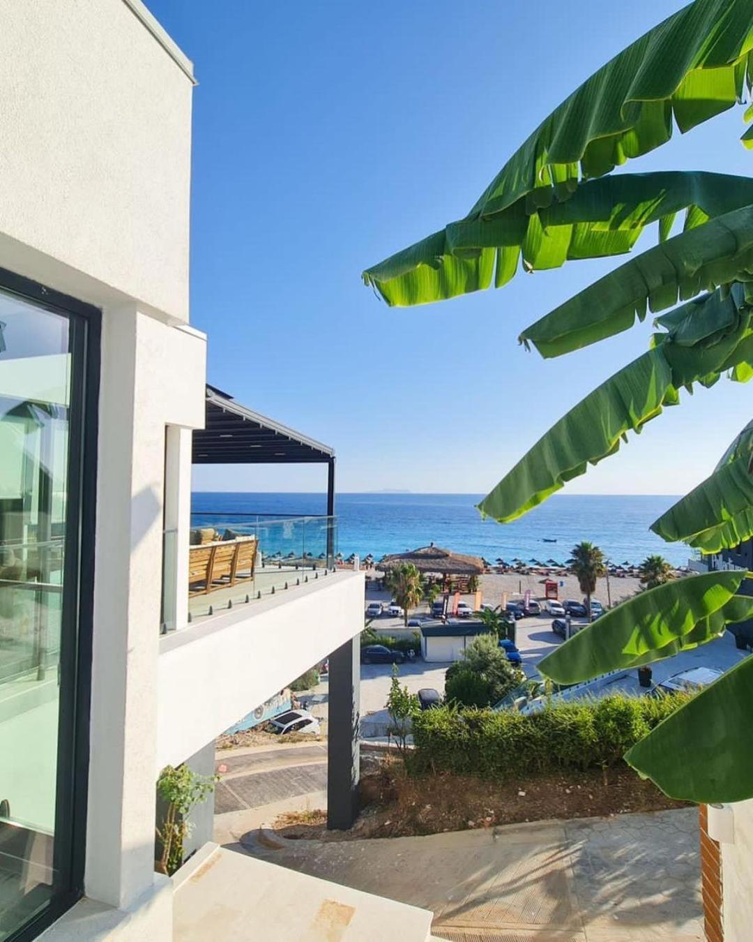 Palladium Hotel- Private Included *