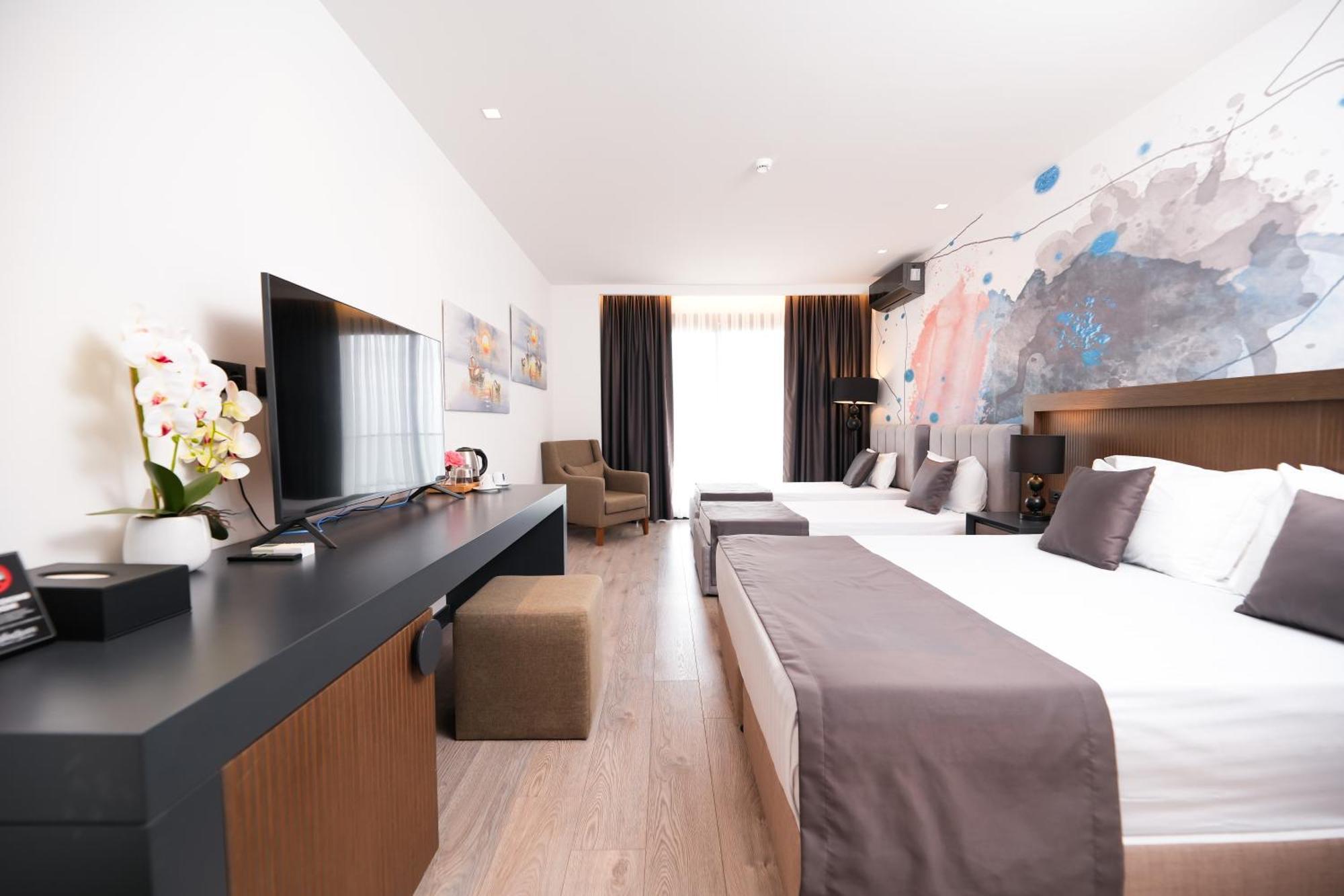 Palladium Hotel- Private Included Dhërmi